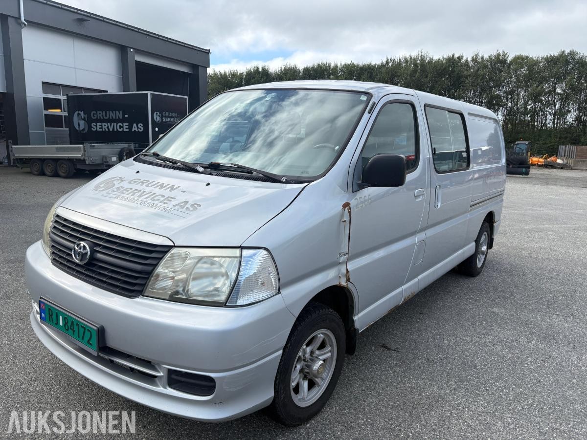 2008 HIACE 2.5-117 D 4WD, 268240km