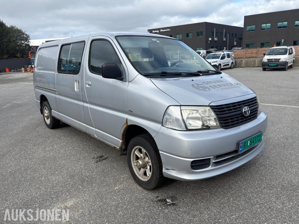 2008 HIACE 2.5-117 D 4WD, 268240km