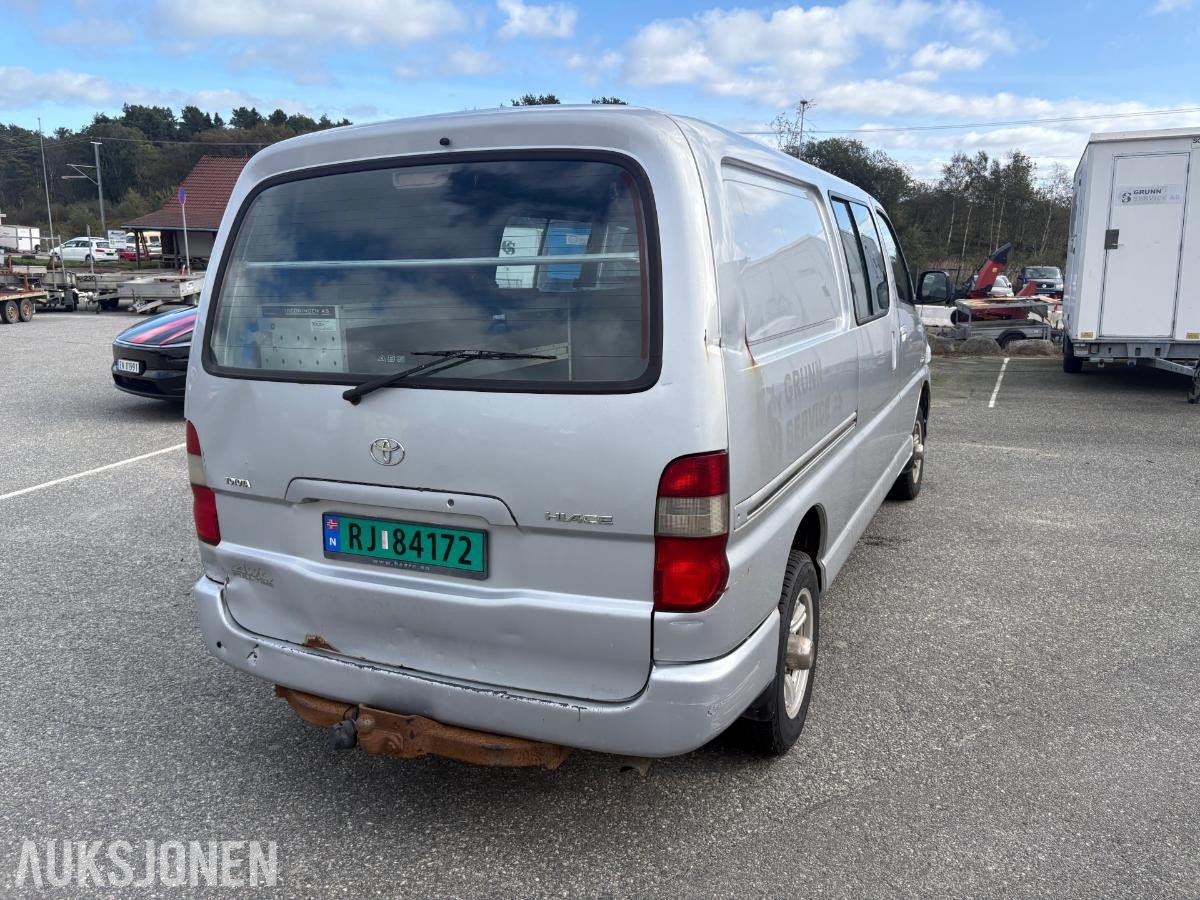 2008 HIACE 2.5-117 D 4WD, 268240km