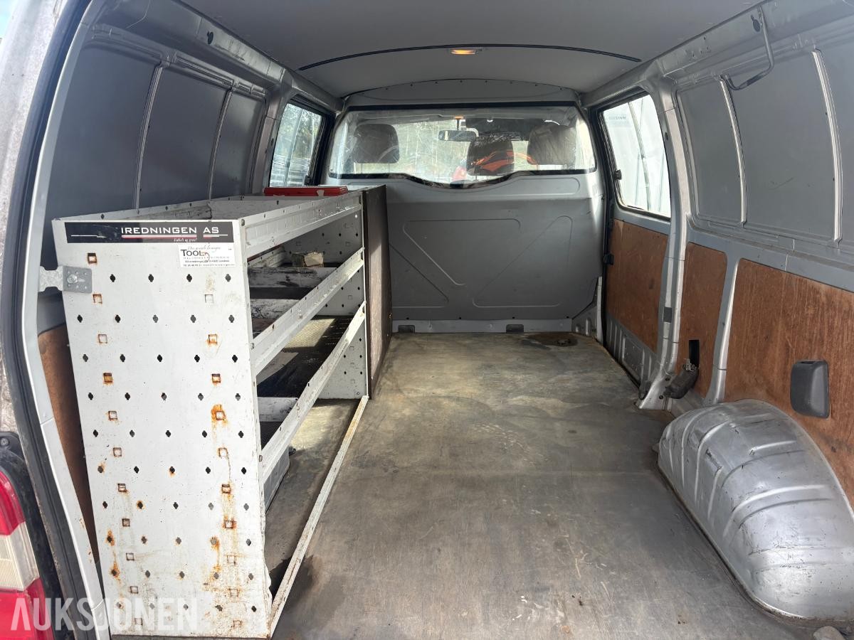 2008 HIACE 2.5-117 D 4WD, 268240km
