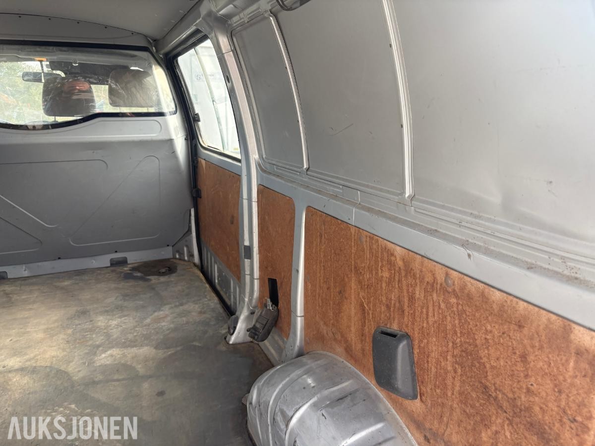 2008 HIACE 2.5-117 D 4WD, 268240km