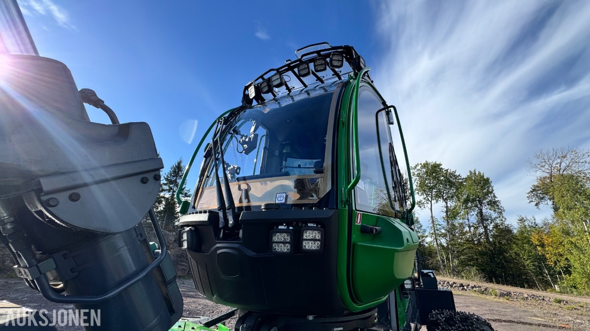 2025 John Deere 1270H hogstmaskin – H424 aggregat – 993 timer