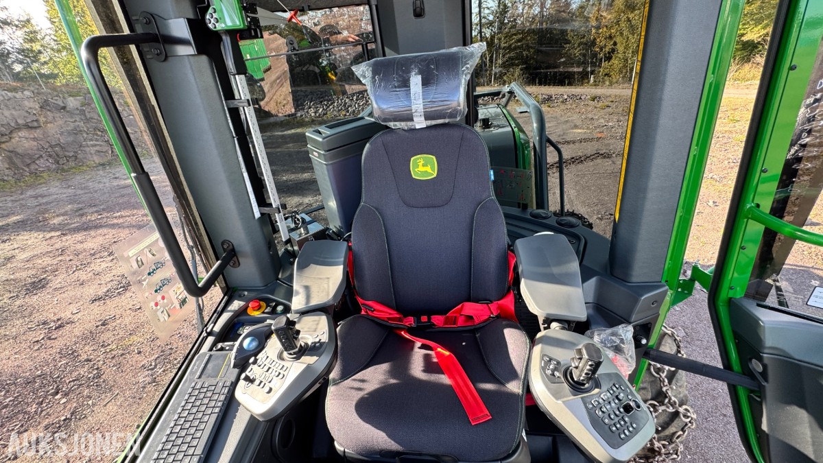 2025 John Deere 1270H hogstmaskin – H424 aggregat – 993 timer
