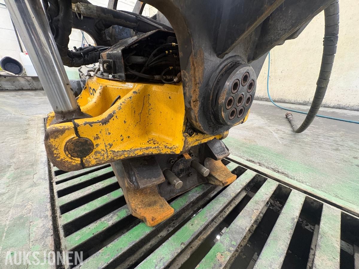 2018 Engcon EC233 tiltrotator s-70 feste