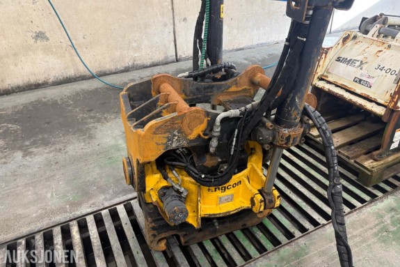 2018 Engcon EC233 tiltrotator s-70 feste