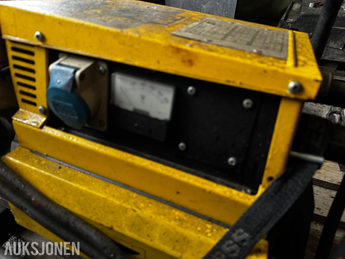 ESAB sveiseaggregat med Honda 11 HK aggregat