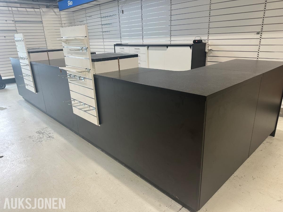Butikkdisk / lengde ca 485 cm 
