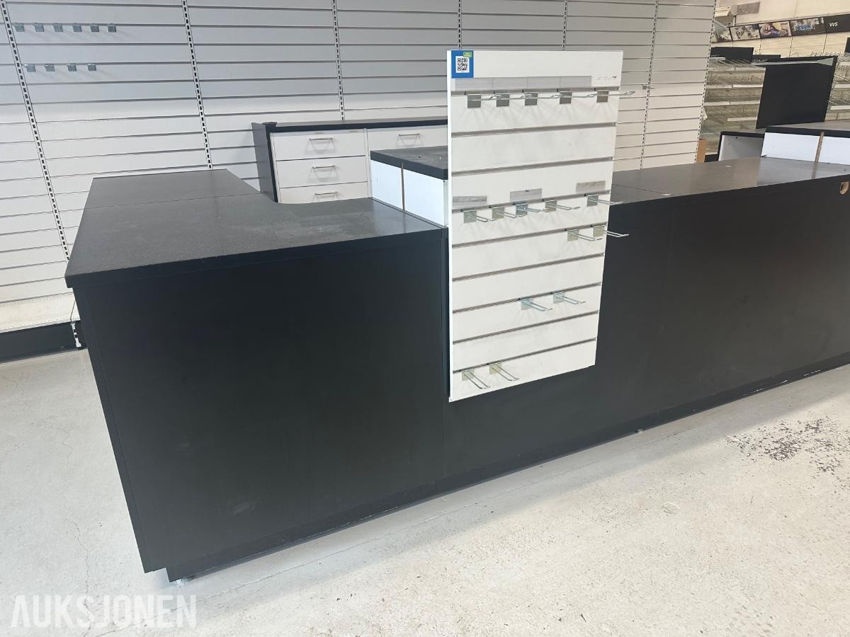 Butikkdisk / lengde ca 485 cm 