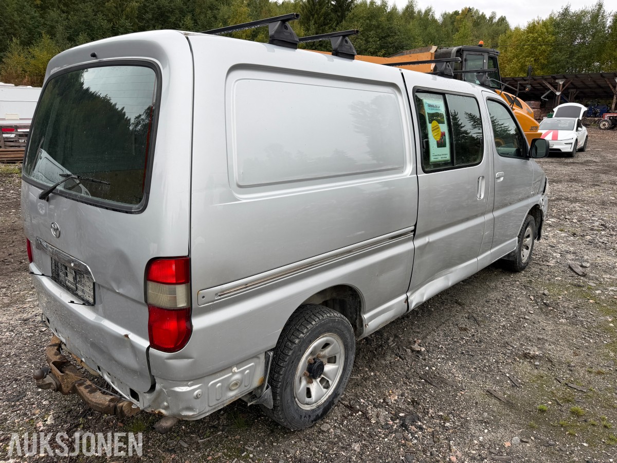 2010 Toyota HIACE 2.5-117 D 4WD