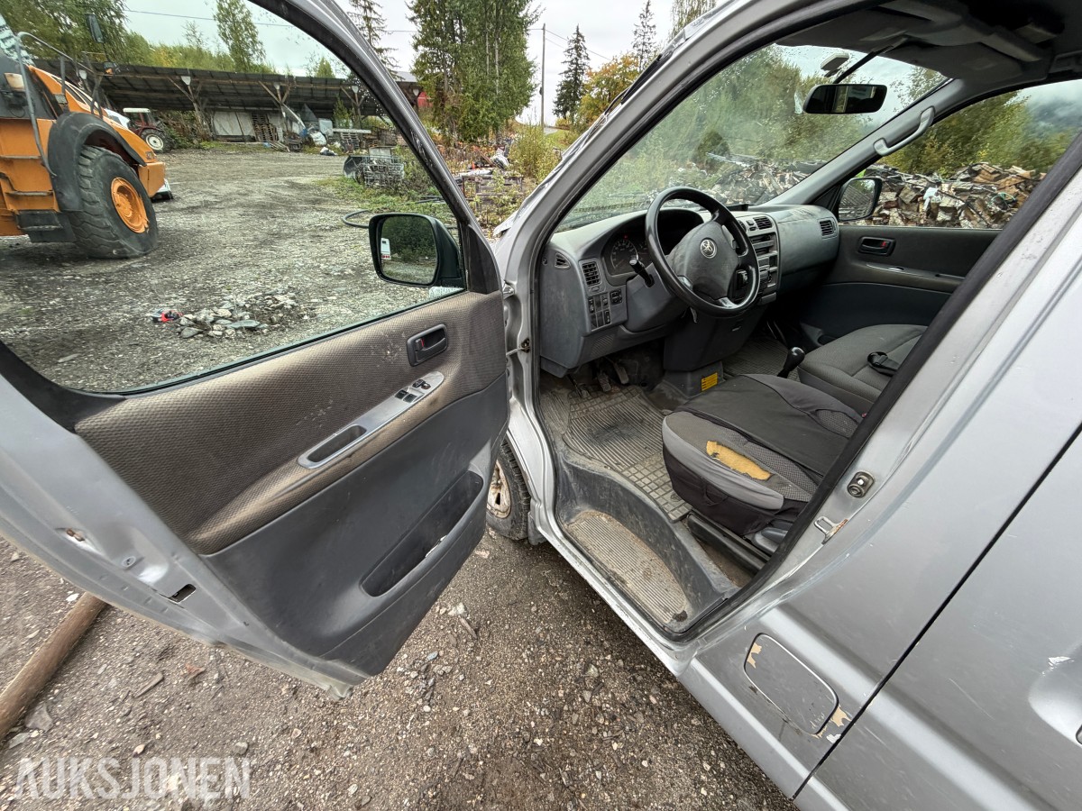 2010 Toyota HIACE 2.5-117 D 4WD