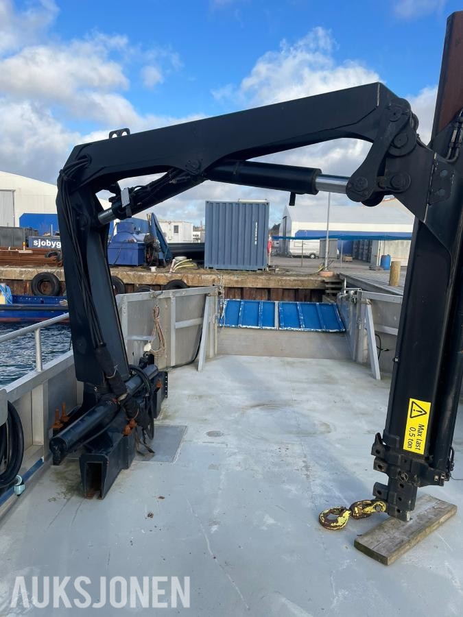 2000  Profesjonell 11,7 m Alu båt Cat C9 (700t) Palfinger Baugrampe