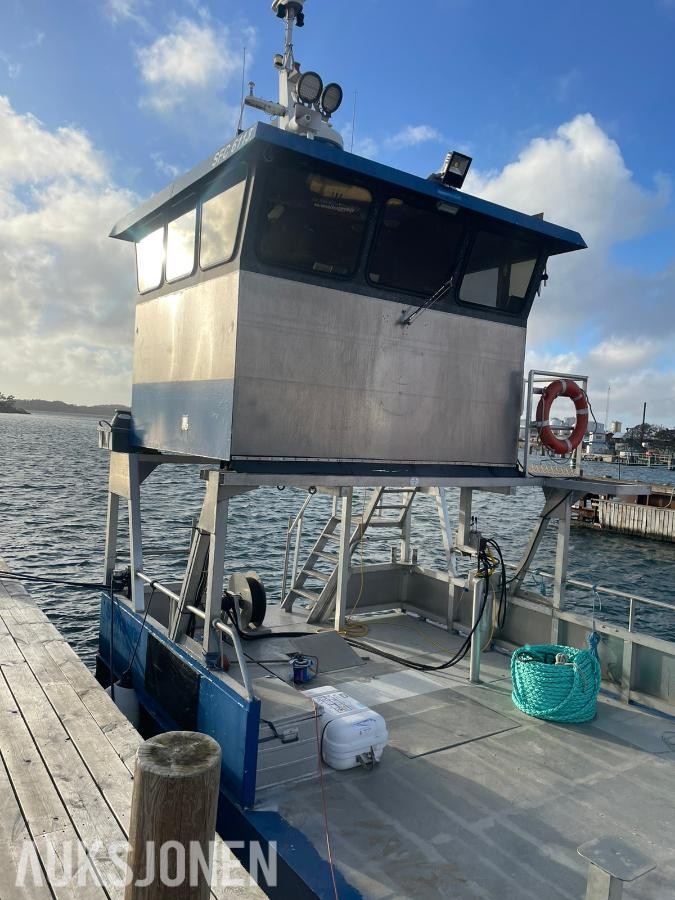 2000  Profesjonell 11,7 m Alu båt Cat C9 (700t) Palfinger Baugrampe