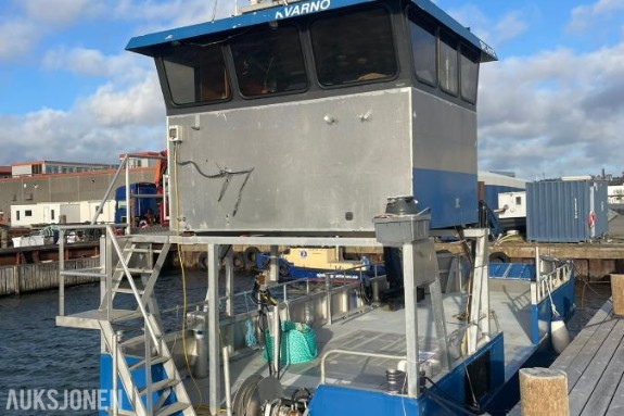 2000  Profesjonell 11,7 m Alu båt Cat C9 (700t) Palfinger Baugrampe