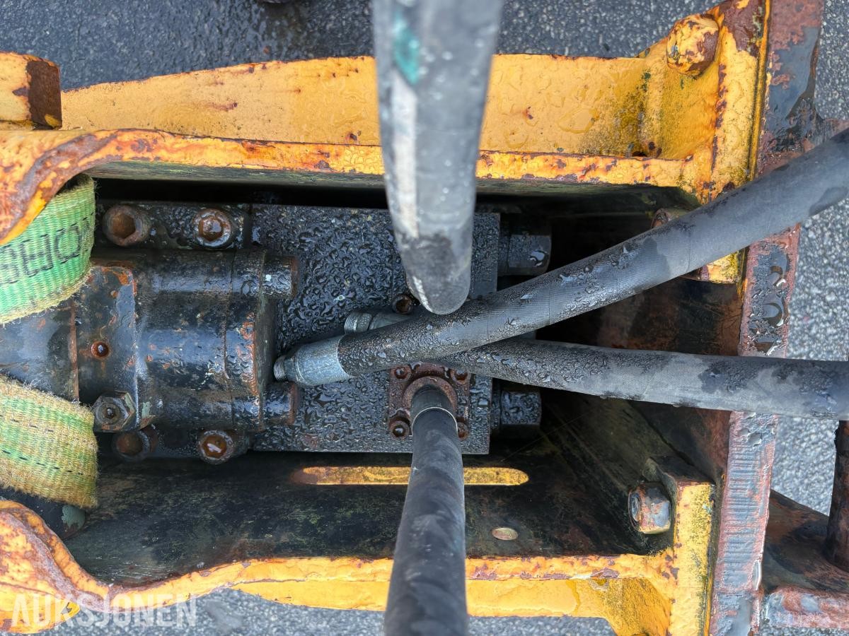 1994 Furukawa hydraulisk hammer / pigghammer til gravemaskin s-50 feste