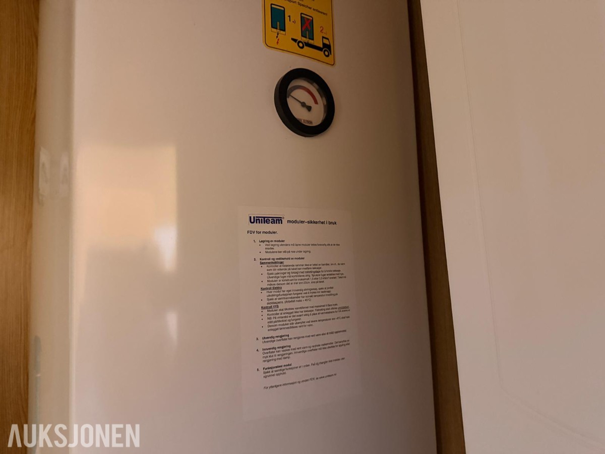 Uniteam kontor-/mannskapsbrakke med toalett, dusj og kjøkken