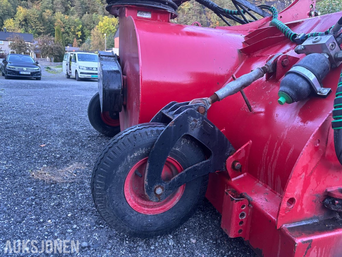 2019 Dalen 2110-010 - Totrinns snøfres med hydraulisk kantvinge - trepunktsfeste med HMV ramme - Arbeidsbredde 251-280 cm 