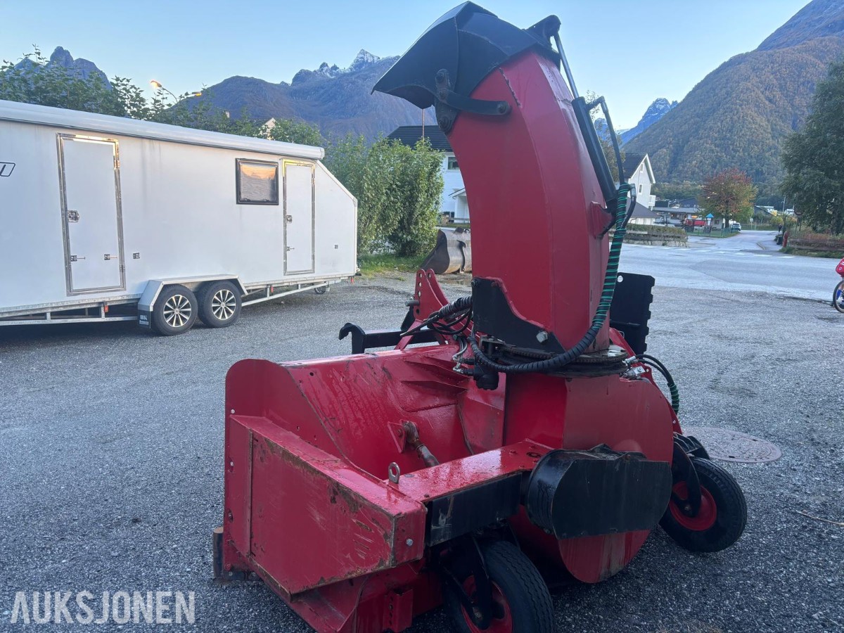 2019 Dalen 2110-010 - Totrinns snøfres med hydraulisk kantvinge - trepunktsfeste med HMV ramme - Arbeidsbredde 251-280 cm 