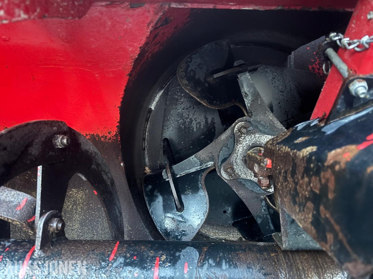 2019 Dalen 2110-010 - Totrinns snøfres med hydraulisk kantvinge - trepunktsfeste med HMV ramme - Arbeidsbredde 251-280 cm 