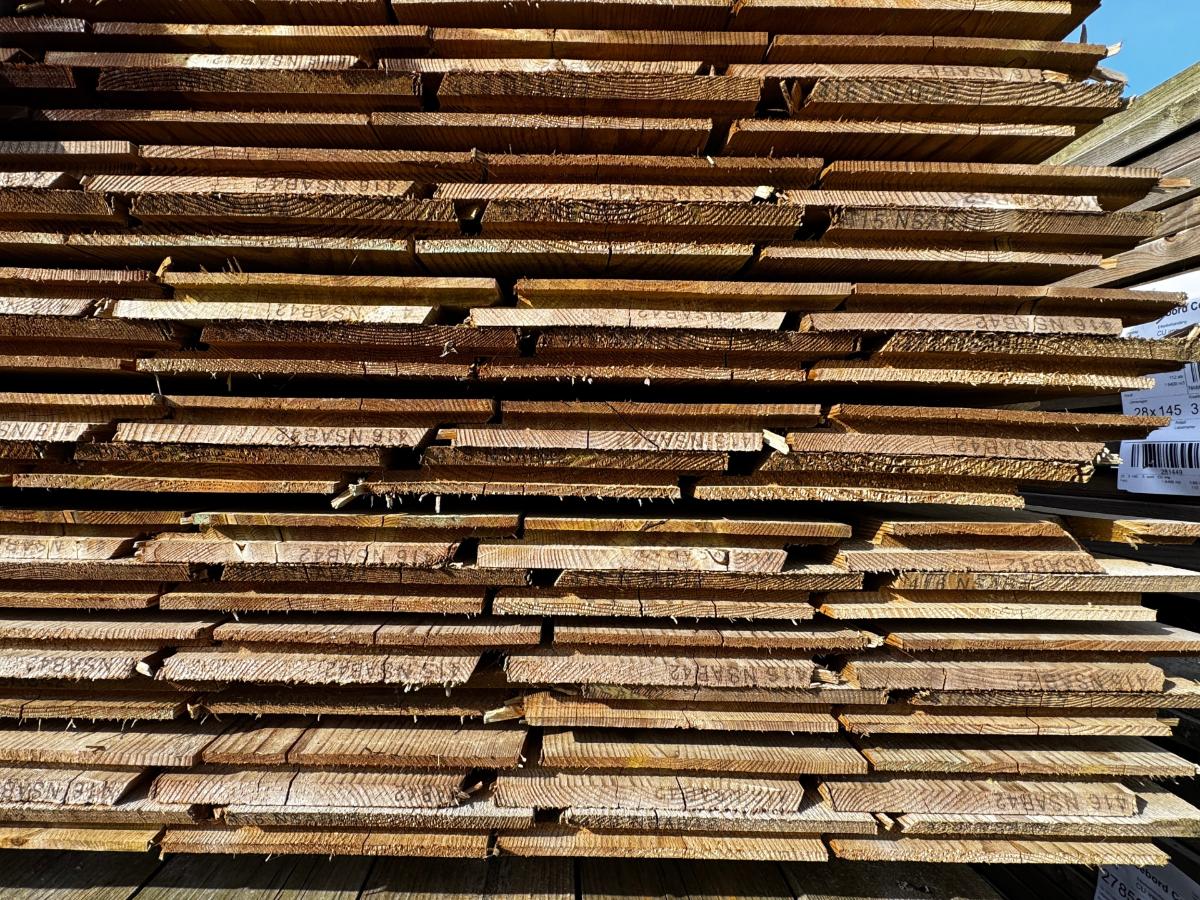 CU impregnert Dobbelfals bordkledning - 60 grader - Endepløyd - Furu 19x148 - Totalt 732 meter