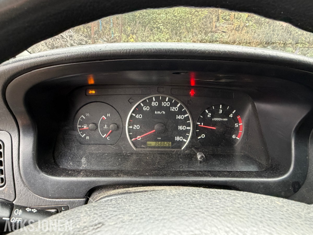 2011 Toyota HIACE 2.5-117 D 4WD / 1 eier siden ny!!!