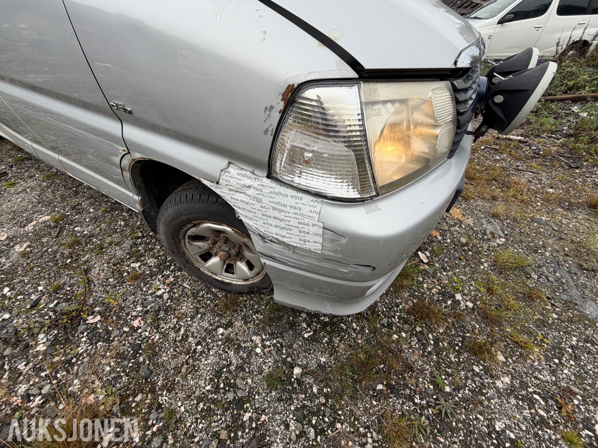 2011 Toyota HIACE 2.5-117 D 4WD / 1 eier siden ny!!!