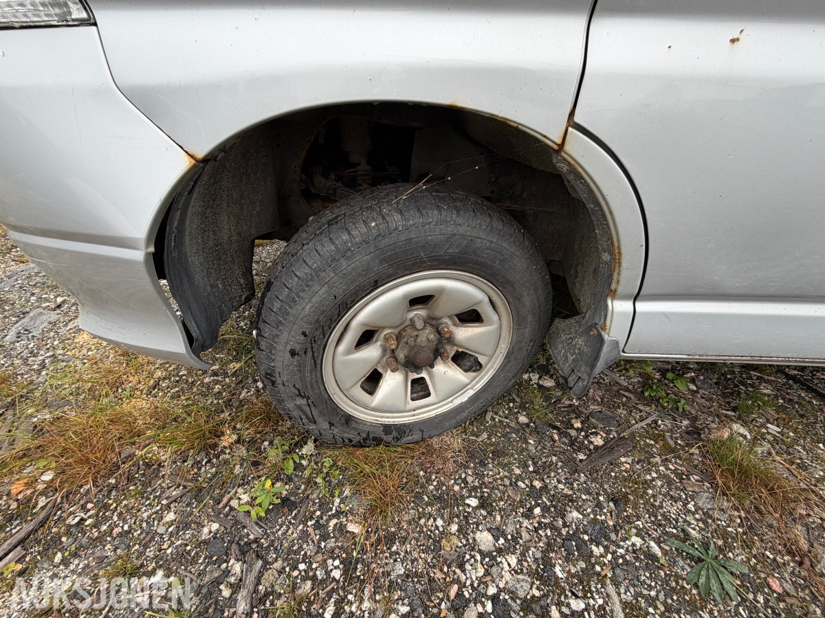 2011 Toyota HIACE 2.5-117 D 4WD / 1 eier siden ny!!!