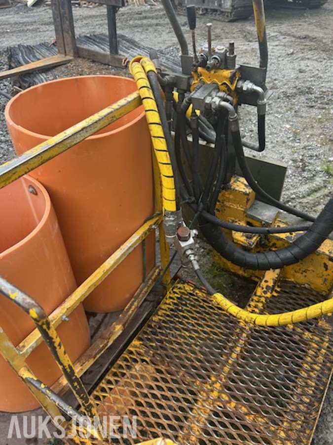 Brøytestikker, produsert av forsvaret