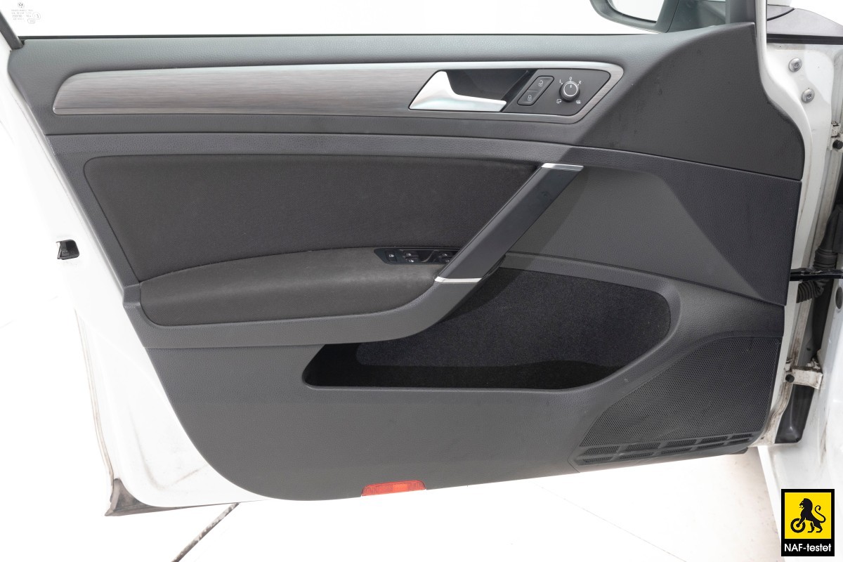 2018 Volkswagen E-Golf 136HK KAMERA NAVI LED VARMEPUMPE