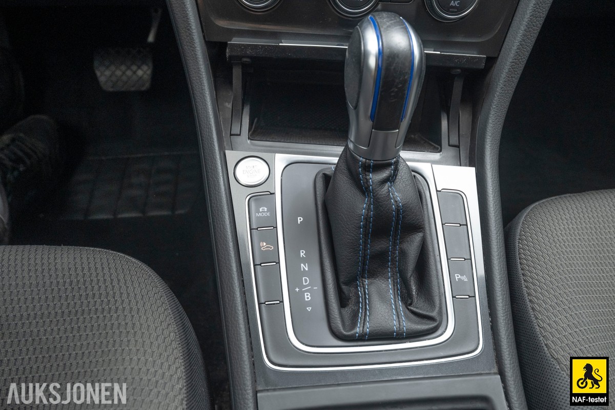 2018 Volkswagen E-Golf 136HK KAMERA NAVI LED VARMEPUMPE