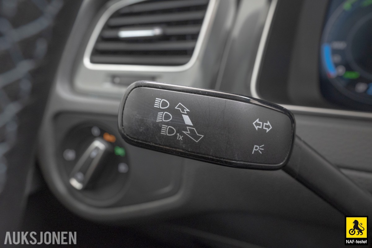2018 Volkswagen E-Golf 136HK KAMERA NAVI LED VARMEPUMPE