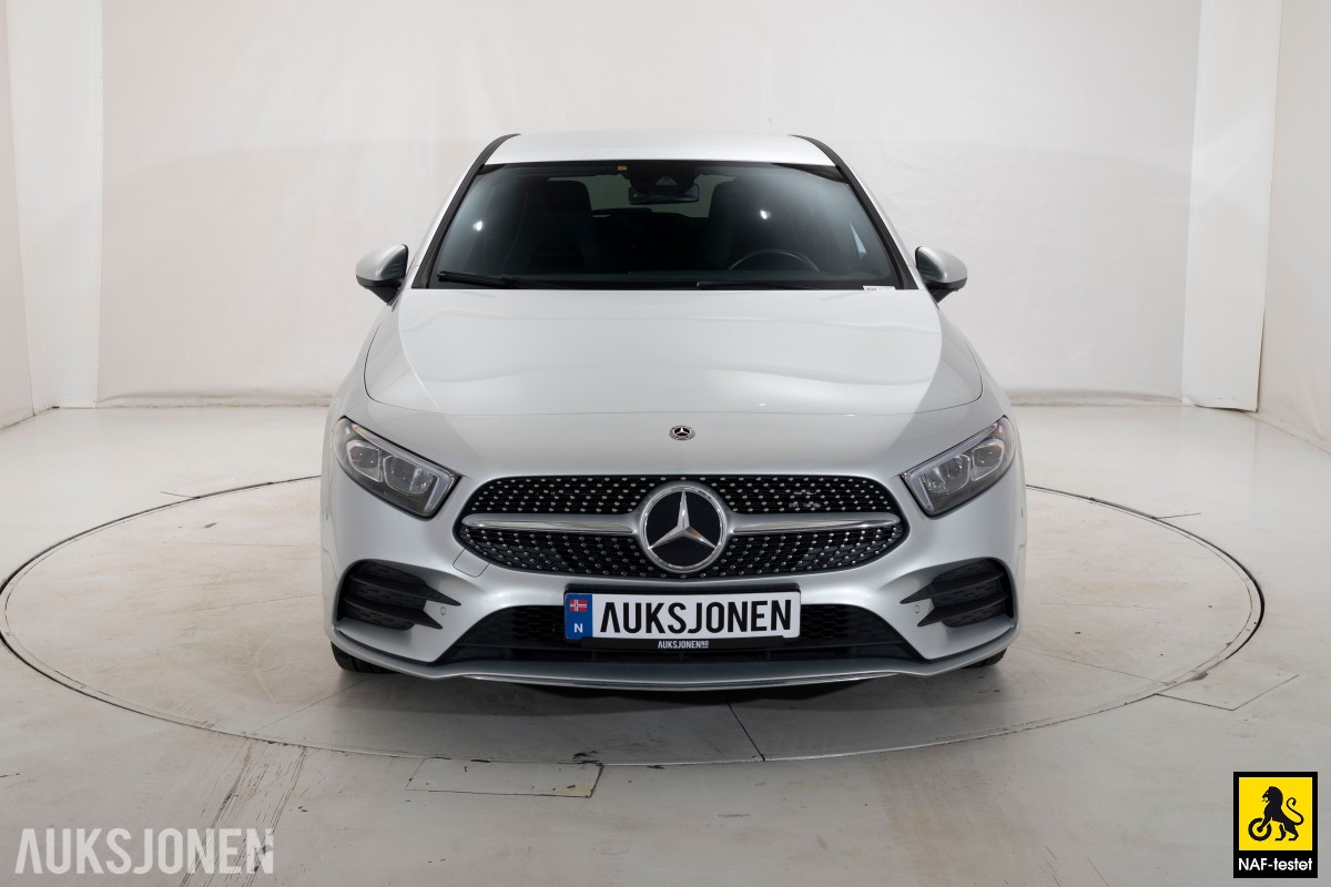 2020 Mercedes-Benz A-Klasse A250e 218HK AMG ACC VARMER KAMERA LED 