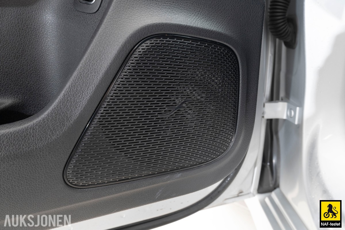 2020 Mercedes-Benz A-Klasse A250e 218HK AMG ACC VARMER KAMERA LED 
