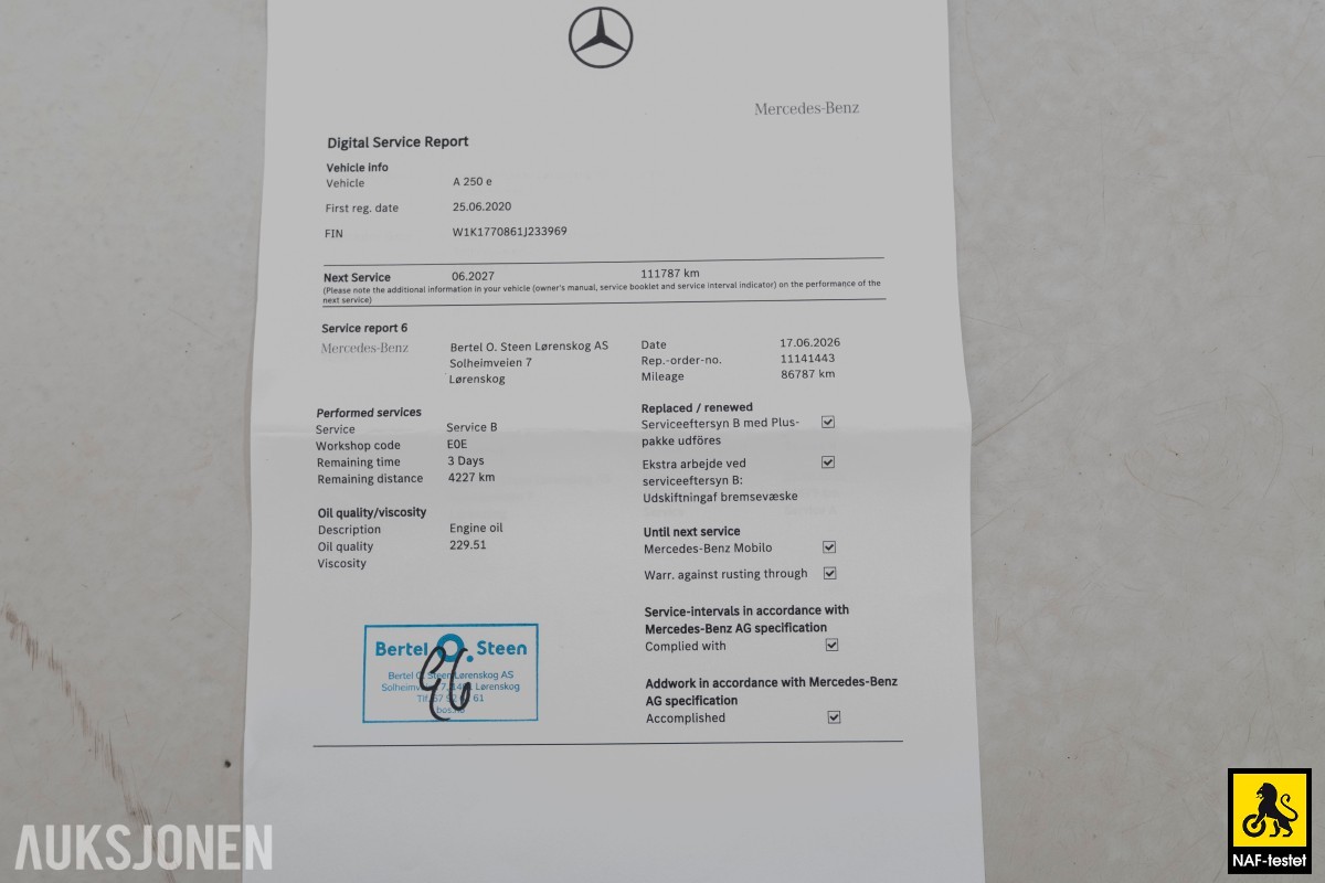 2020 Mercedes-Benz A-Klasse A250e 218HK AMG ACC VARMER KAMERA LED 