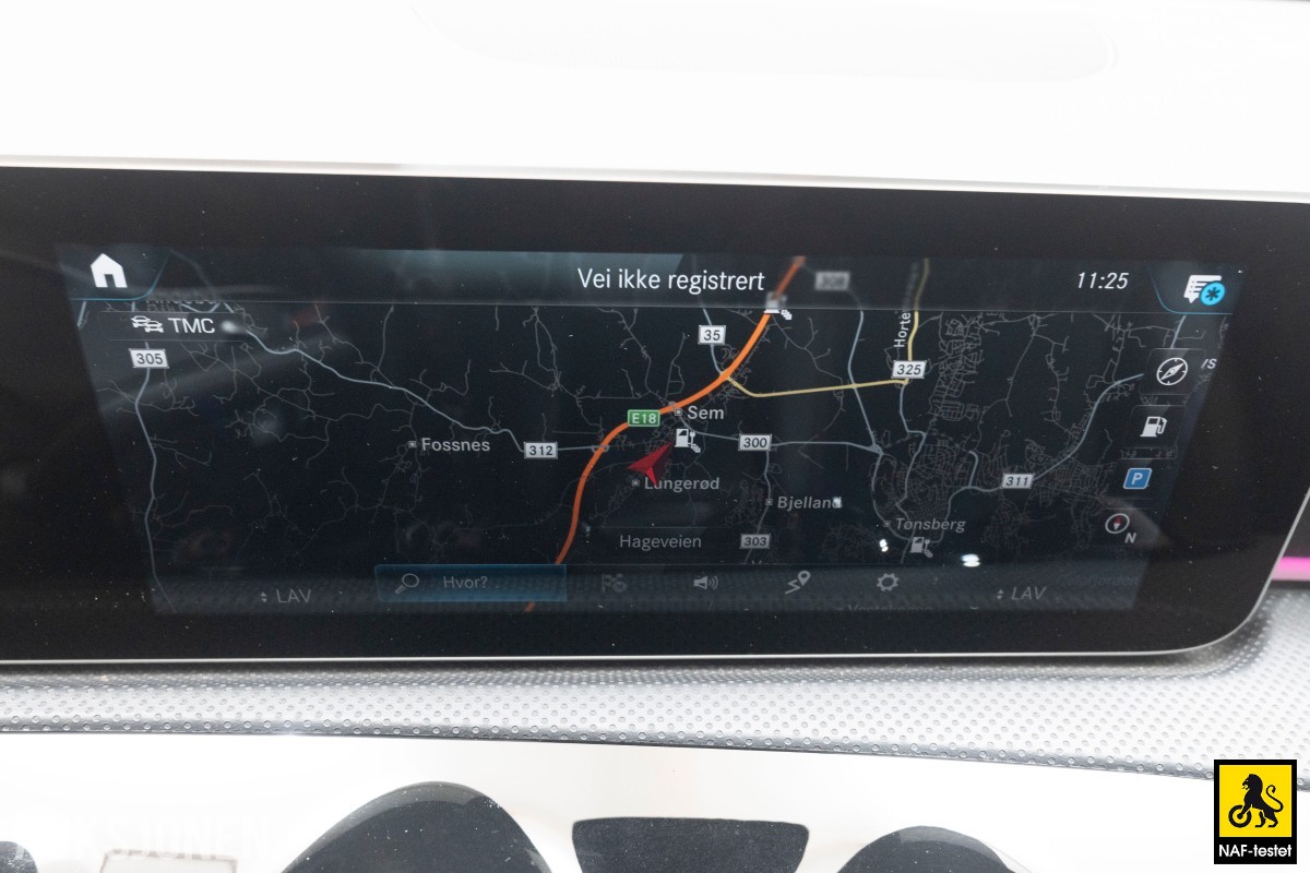 2020 Mercedes-Benz A-Klasse A250e 218HK AMG ACC VARMER KAMERA LED 