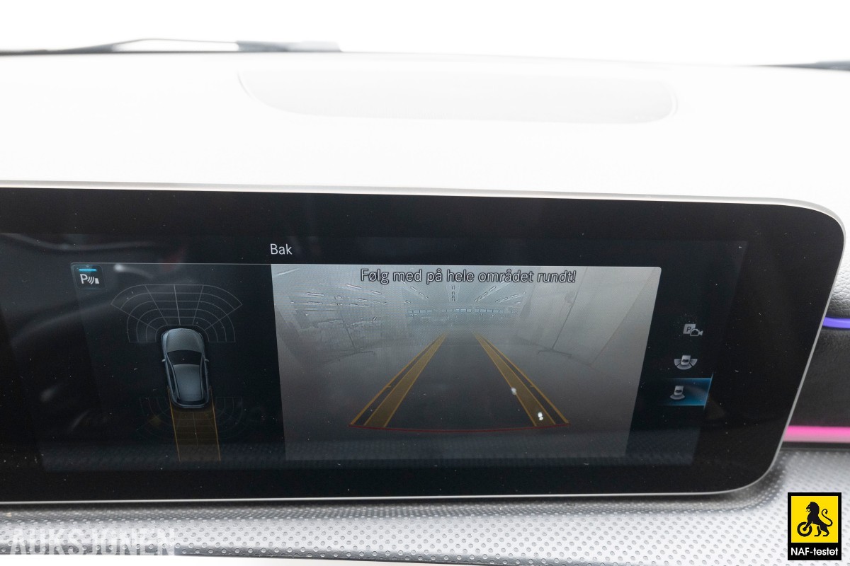 2020 Mercedes-Benz A-Klasse A250e 218HK AMG ACC VARMER KAMERA LED 