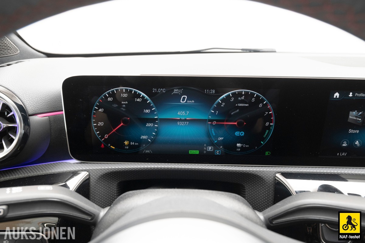 2020 Mercedes-Benz A-Klasse A250e 218HK AMG ACC VARMER KAMERA LED 