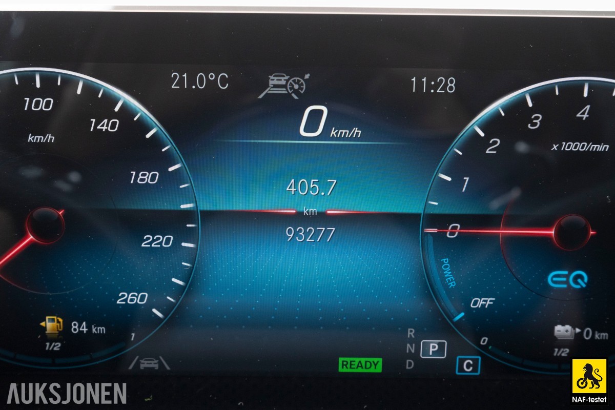 2020 Mercedes-Benz A-Klasse A250e 218HK AMG ACC VARMER KAMERA LED 