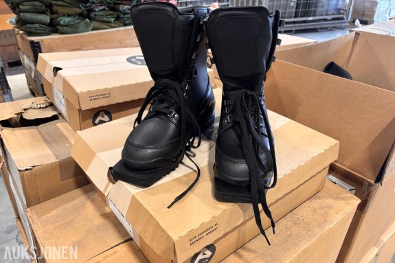 Parti med skistøvler – Alfa 75 mm og Lundhags Husky 90 mm
