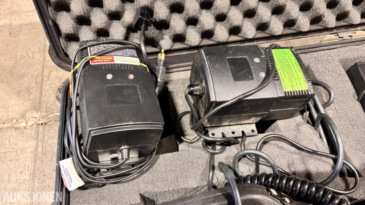 2 stk. Dragon T12/MK2 portable søkelys med transportkasser