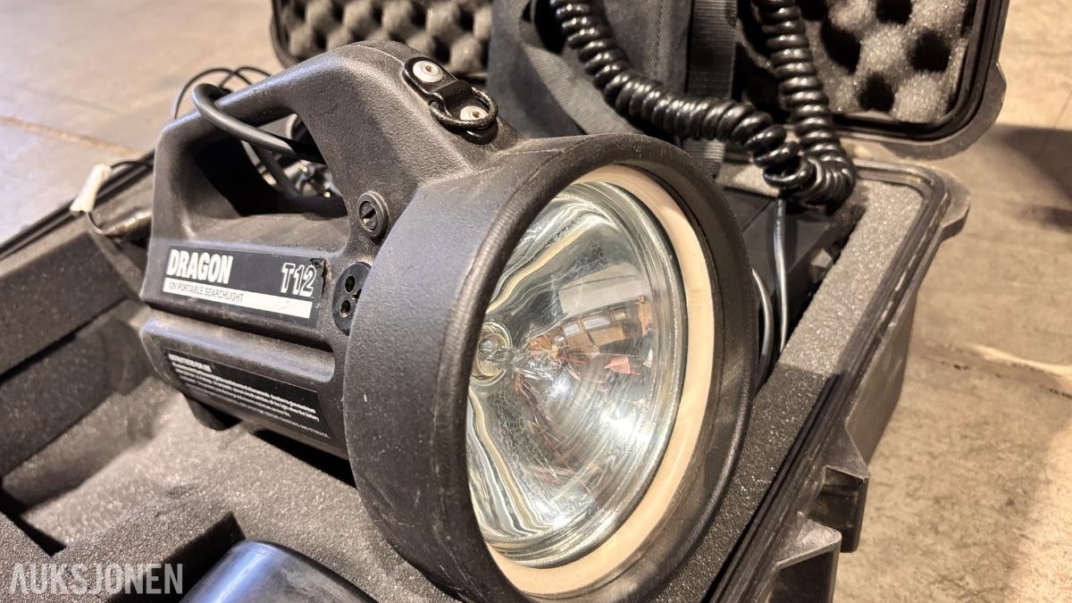 2 stk. Dragon T12/MK2 portable søkelys med transportkasser