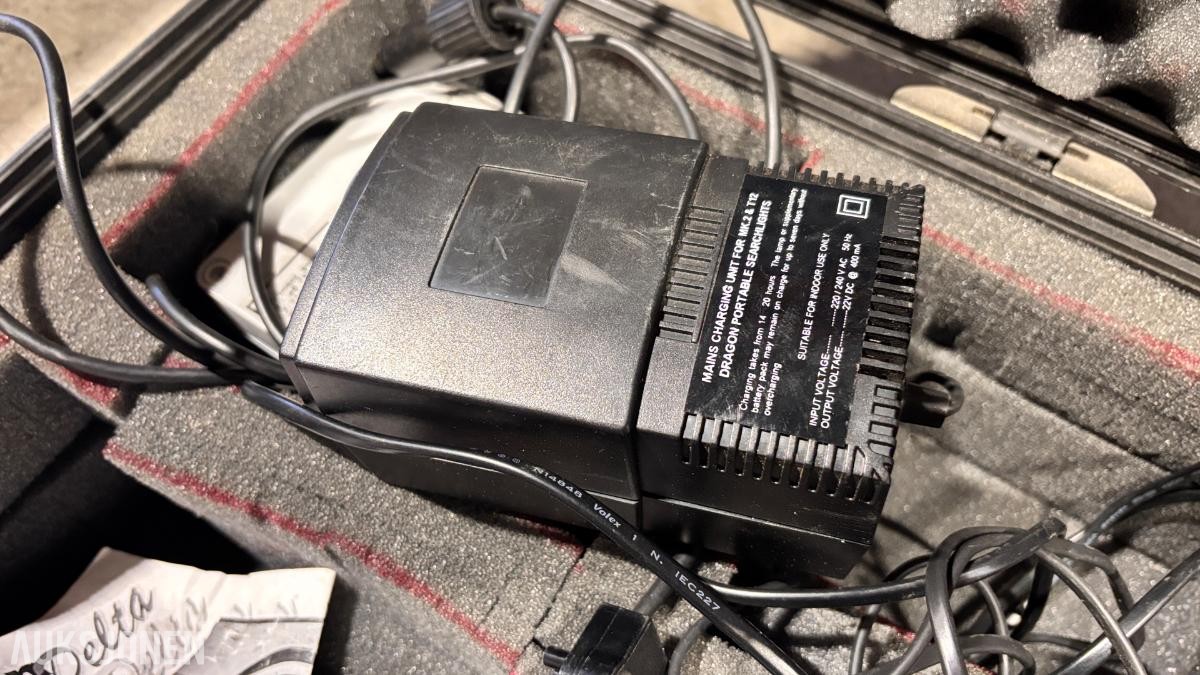 2 stk. Dragon T12/MK2 portable søkelys med transportkasser