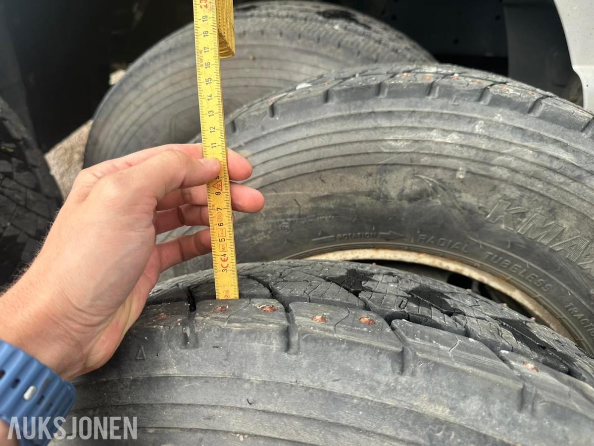 Lastebildekk piggdekk 305/70 R19,5, 285/70 R19,5 vinterdekk MS piggdekk