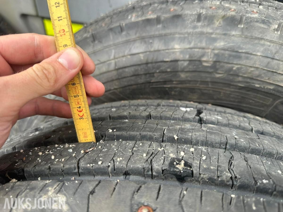 Lastebildekk piggdekk 305/70 R19,5, 285/70 R19,5 vinterdekk MS piggdekk