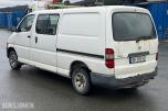 2003 Toyota HiAce 4WD LANG 6-SETER HENGERFESTE 