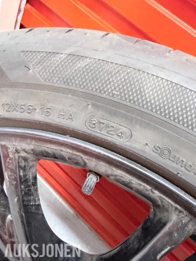 2024 Tesla Model Y hjul 255/45R19