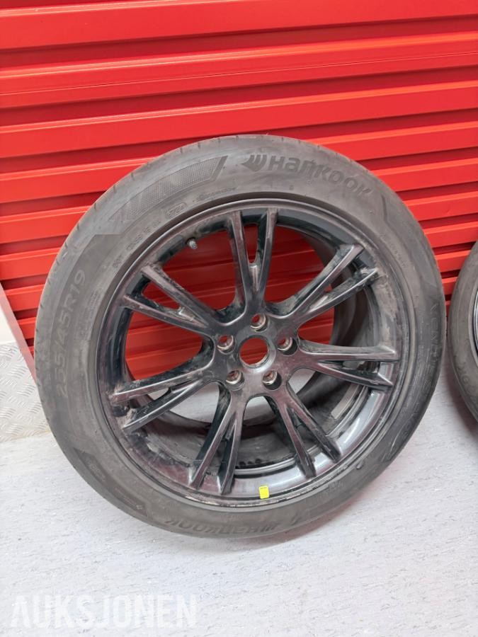 2024 Tesla Model Y hjul 255/45R19