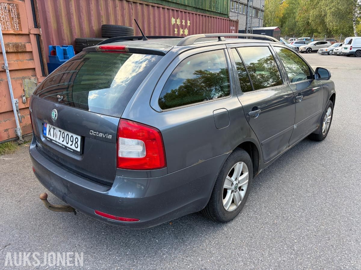 2010 Skoda, OCTAVIA 1.6-105 D 4X4, 296000km
