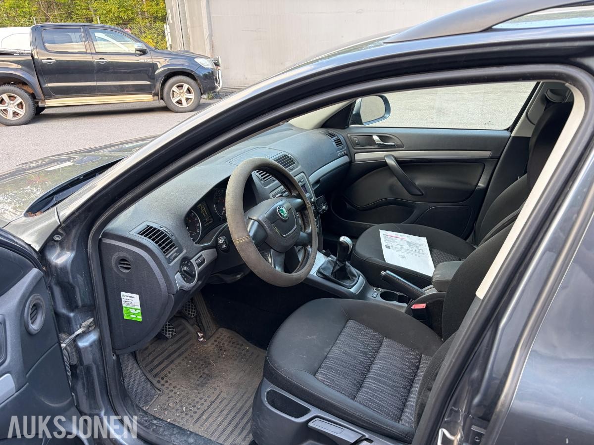 2010 Skoda, OCTAVIA 1.6-105 D 4X4, 296000km