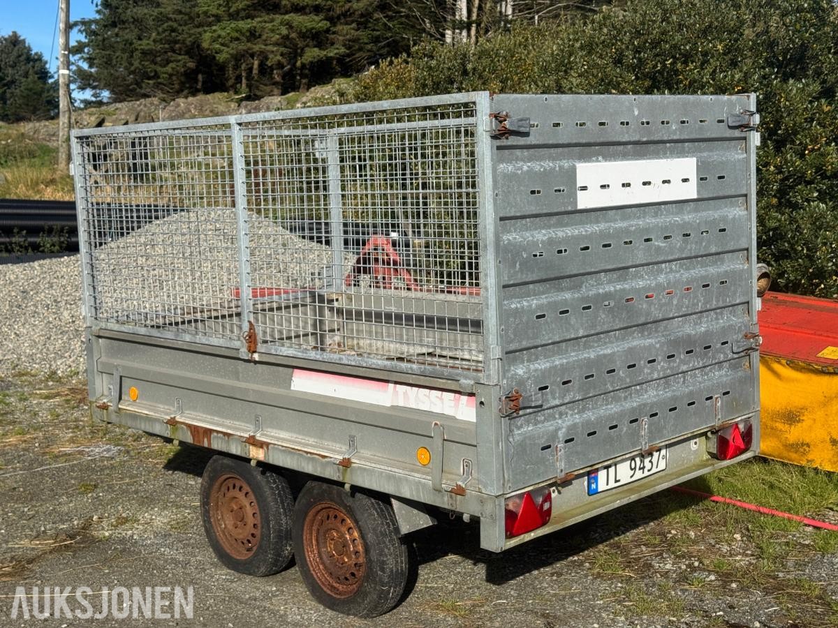 2010 Tysse Sauetilhenger med sauekarmer - Strekkmetalgulv og Delegrind