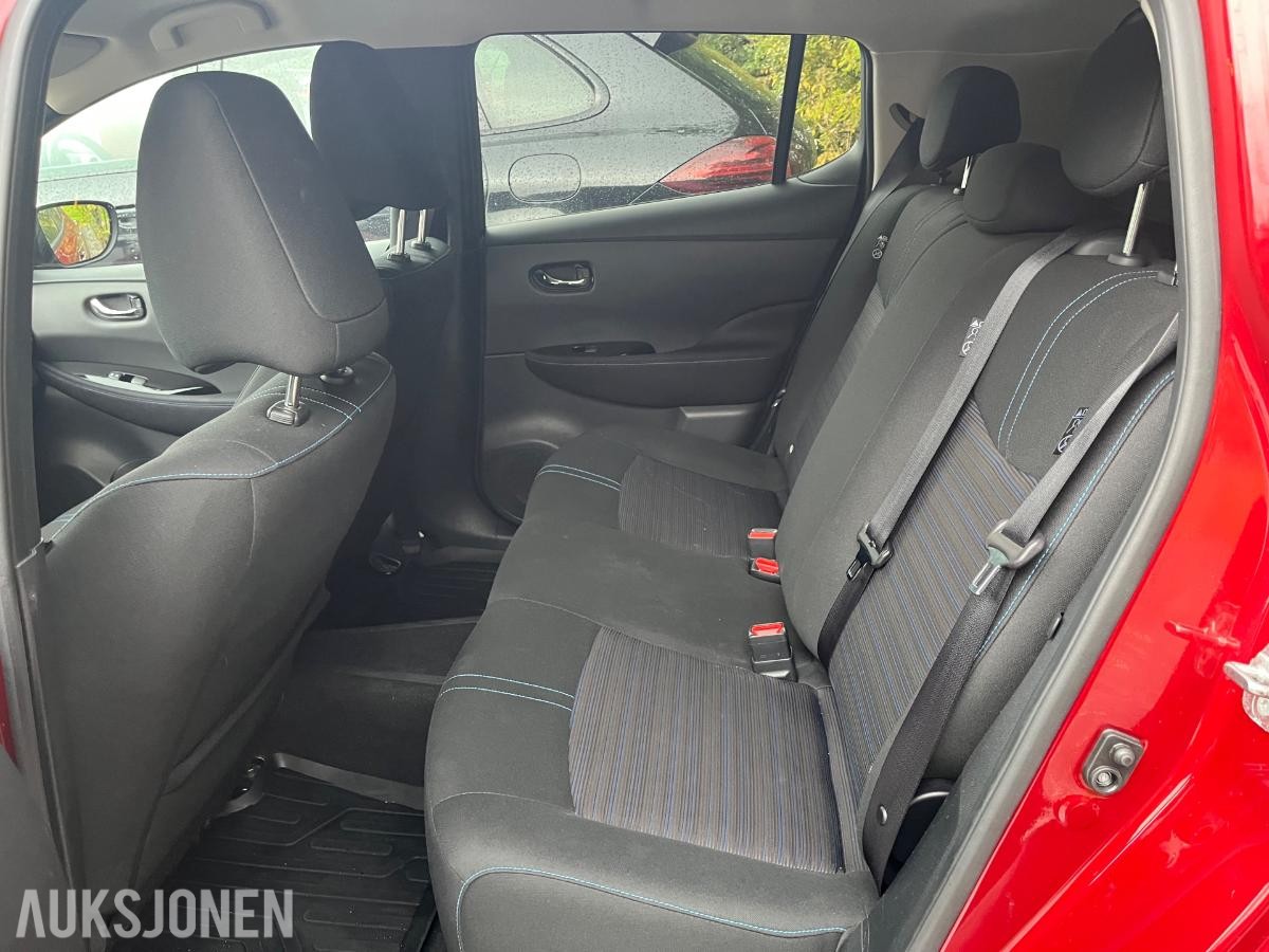 2022 Nissan Leaf N-Connecta, 40kWh , 49903km